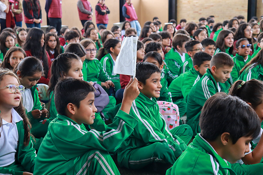 Por qué un colegio bilingüe potencia el futuro de tu hijo