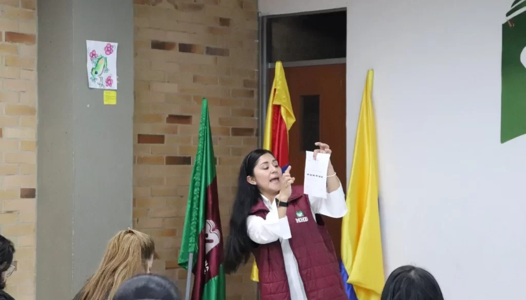 Criando con propósito: fortalecer el vínculo entre familia y colegio