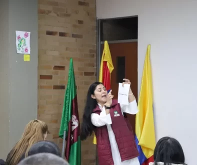 Criando con propósito: fortalecer el vínculo entre familia y colegio